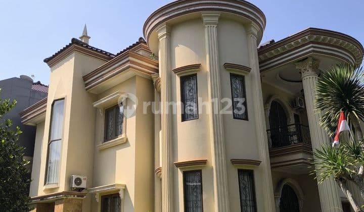 Rumah Hook Full Furnish di Taman Giri Loka BSD City Fasilitas Memadai