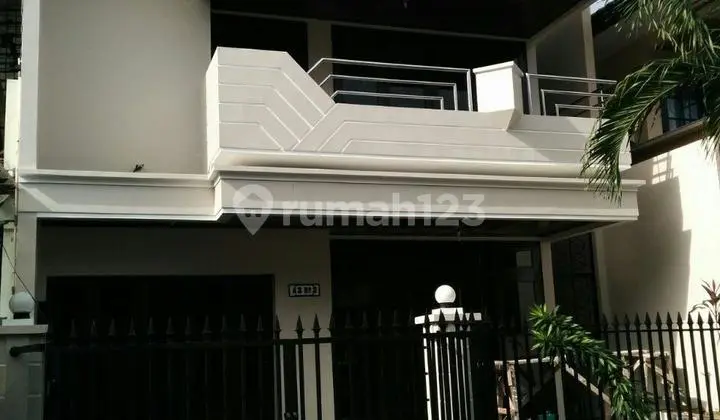 For Sale: 2-Story House in Kedoya Permai, West Jakarta