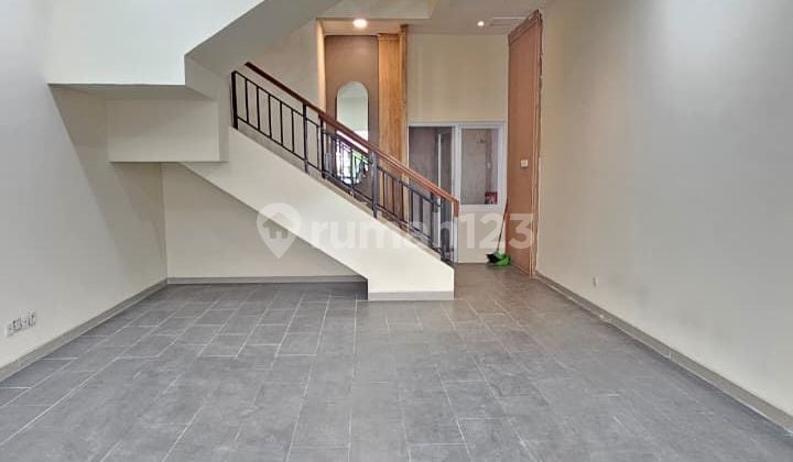 Ruko North Goldfinch Gading Serpong 3 Lantai Rapi Hadap Jalan Cocok Utk Usaha