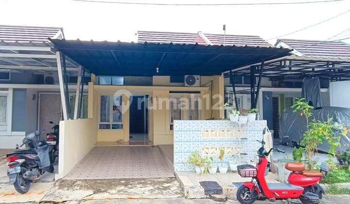 Rumah Minimalis Dekat Stasiun Parung Panjang di Venezia Sentraland