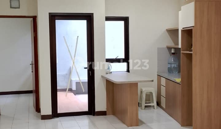 Nice House for Rent on Mainroad Kebon Kawung Near Bandung Station