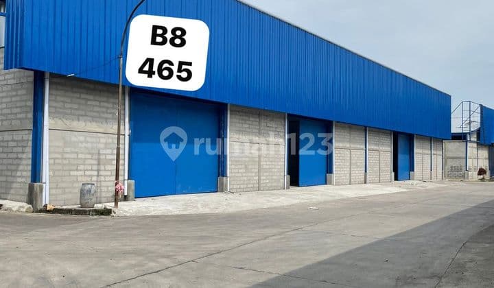 New Strong Strategic Warehouse on Mainroad Kopo Katapang Bandung