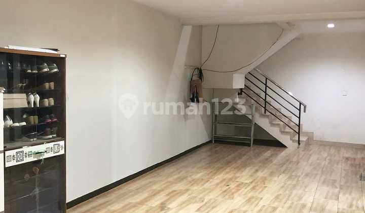 Sewa Rumah Strategis Nyaman di Ciumbuleuit Bandung