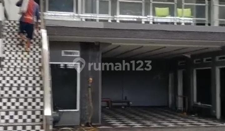 Business Place for Rent Ready for Carwash on Main Road Cimahi