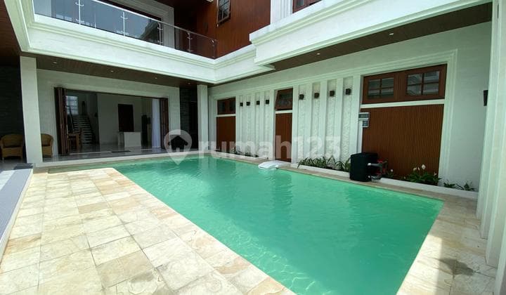 Luxury Villa House +Pool +Furnished Nice View at Dago Resort Bandung
