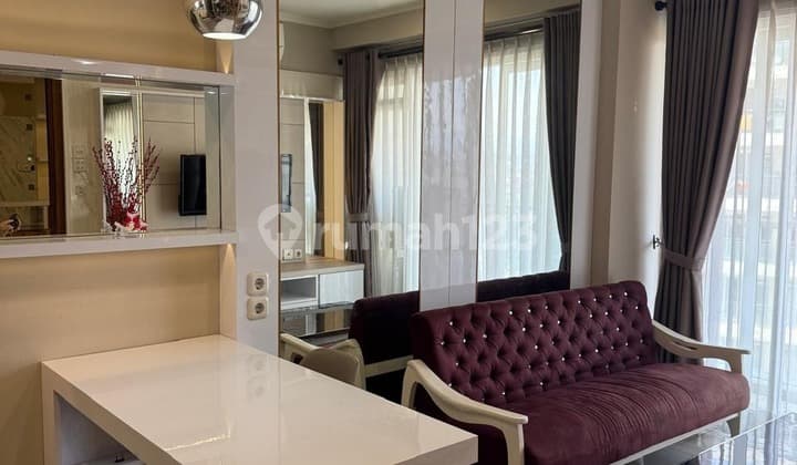 Apartment Gateway Pasteur 2 BR View Pool Full Furnished Lantai 8
