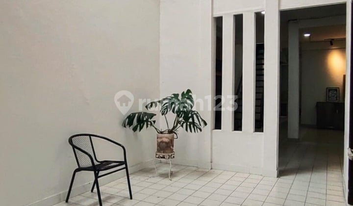 Rumah 2 Lantai Siap Huni Sayap Pungkur Alun Alun Bandung 3 Kamar