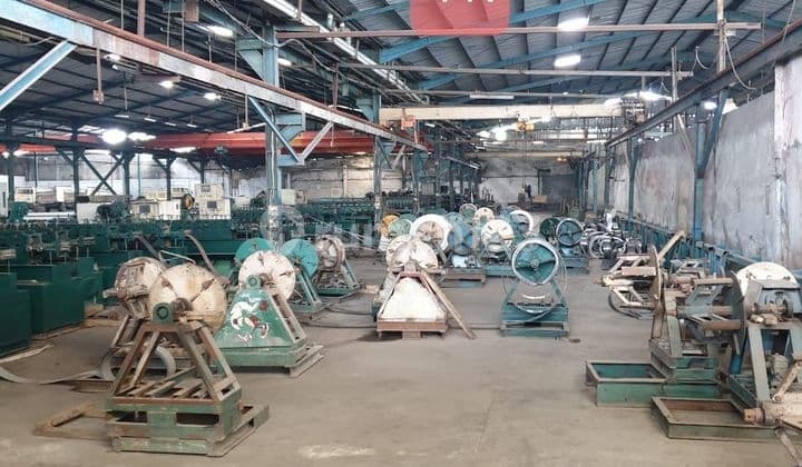 Contract Manufacturing Factory for Pipes & Folding Gates