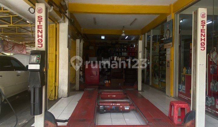 Shop House with Business, Car Workshop and Spare Parts