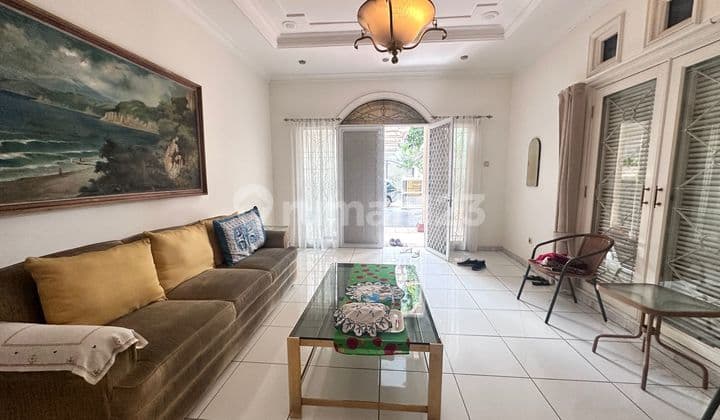 Rumah Mungil Di Menteng Jakarta Pusat