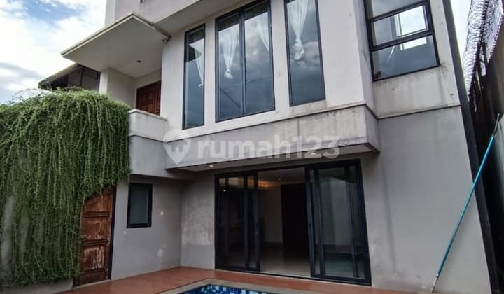 Dijual Rumah At Jl Margasatwa, Cilandak Kko (Dgn Spacious Backyard)
