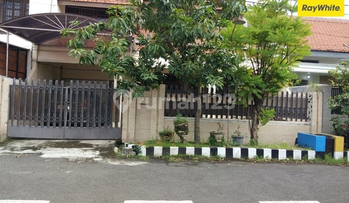 Dijual Rumah SHM di Rungkut Asri Barat Surabaya Dijual Rumah SHM di Rungkut Asri Barat Surabaya