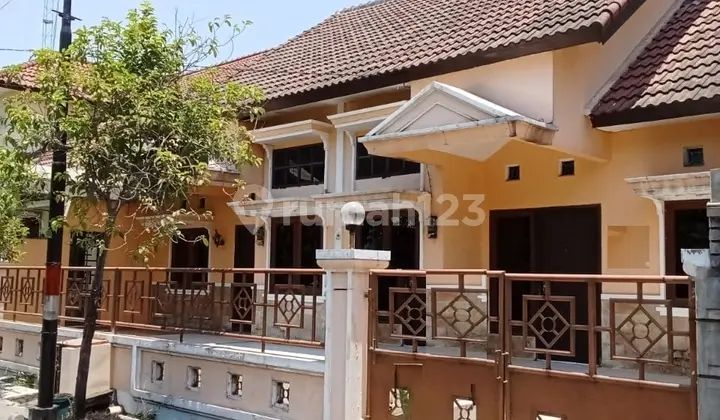 Dijual Rumah SHM di Taman Pondok Indah Wiyung Surabaya