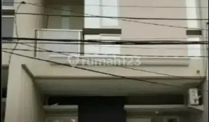 Dijual Rumah 2 Lantai SHM di Kutisari Utara Surabaya