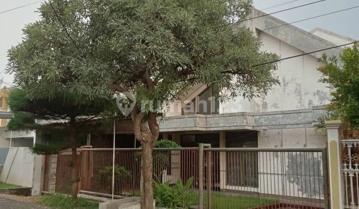 Dijual Rumah 2 Lantai SHM di Manyar Kertoadi Surabaya
