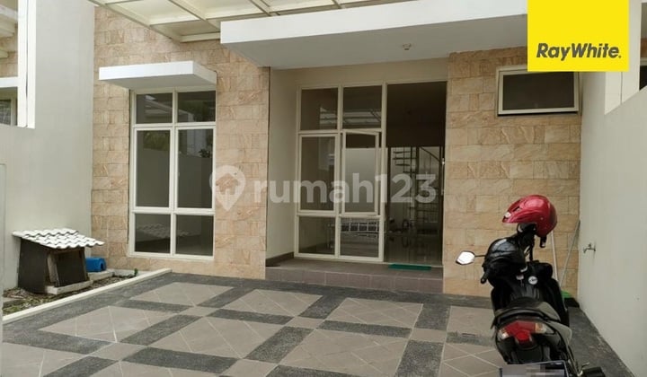 Dijual Rumah 2 Lantai SHM di Griya Galaxy Wonorejo Surabaya Dijual Rumah 2 Lantai SHM di Griya Galaxy Wonorejo Surabaya