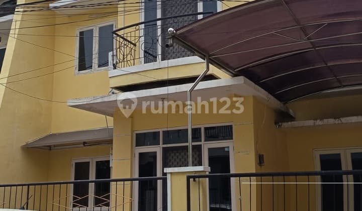 Disewakan Rumah 2 lantai di Lebak Indah Mas Surabaya
