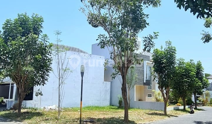 Dijual Rumah 2 lantai di Royal Residence Monticelo Surabaya Dijual Rumah 2 lantai di Royal Residence Monticelo Surabaya