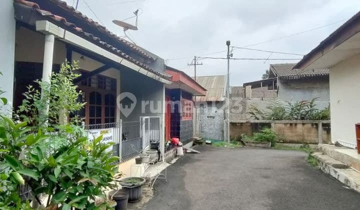 Dijual Cepat Rumah 2 Lantai di Komplek Bpk Kebon Jeruk