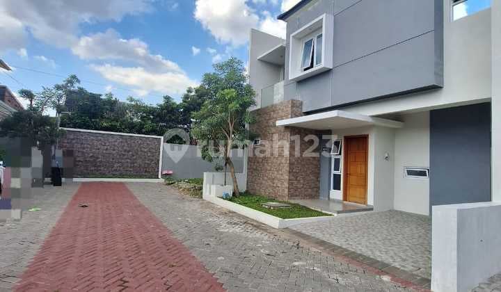 Rumah Cluster 2 Lantai Design Minimalis Modern Tengah Kota Solo Rumah di Jajar