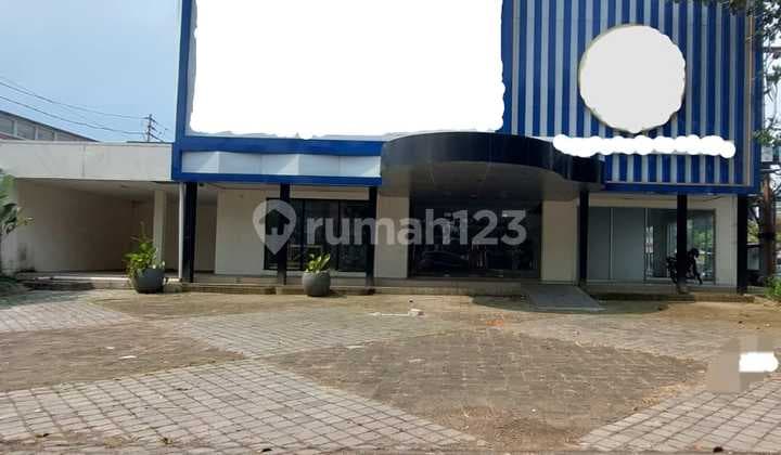 Ruko ( Ruang Usaha ) 1 Lantai di Tepi Jalan Raya Ramai Dekat Stadion Manahan Solo ( Dekat Pintu Tol ), Area Parkir Luas