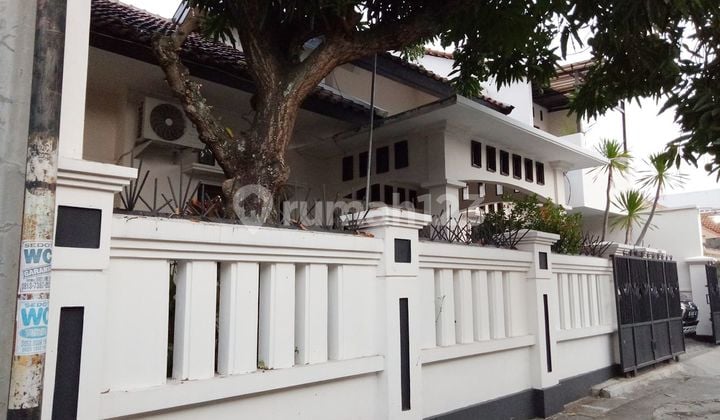 Rumah 1,5 Lantai Di Manahan Tengah Kota Solo