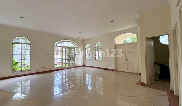 Rumah Hoek Mewah Flamboyan Golf 15x23 5KT SHM PIK Pantai Indah Kapuk