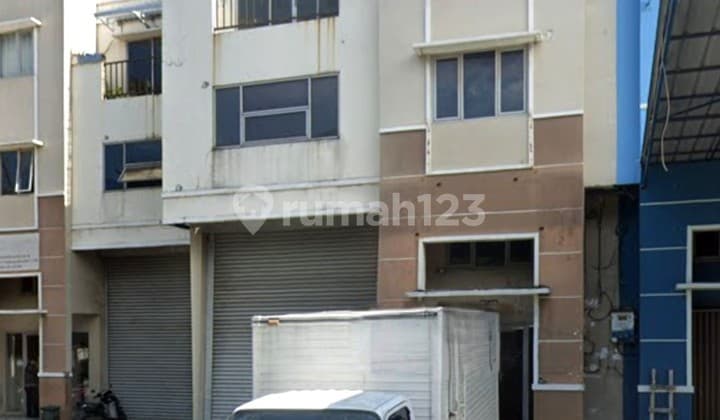 3-Story 405m2 Strategic Warehouse in Duta Indah Karya Complex, Daan Mogot