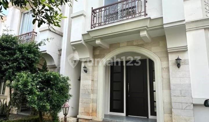 Rumah The Eminent BSD Cluster Vivacia 8X16 128M2 3Kt Semi Furnished