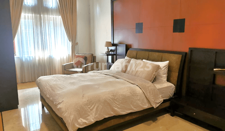 Prime Location! Rumah Cantik Menteng 375M2 4+2Kt Semi Furnished