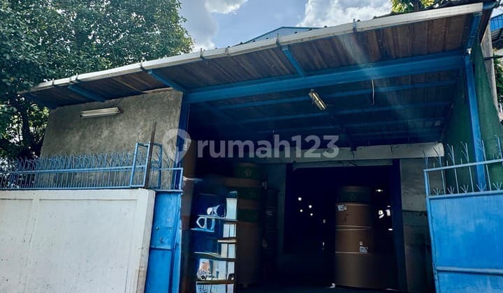 Gudang dan Kantor Megah Semanan 711M2 13X33 HGB Strategis Ada Mess