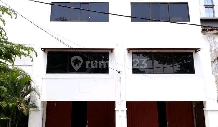 Selling Attached Shophouses in Ancol, suitable for Offices.