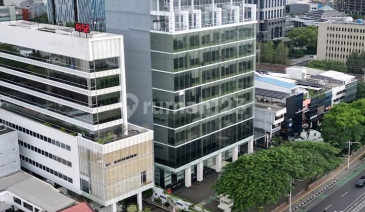 Gedung Komersial Strategis di Jl Kebon Sirih Raya, Jakpus