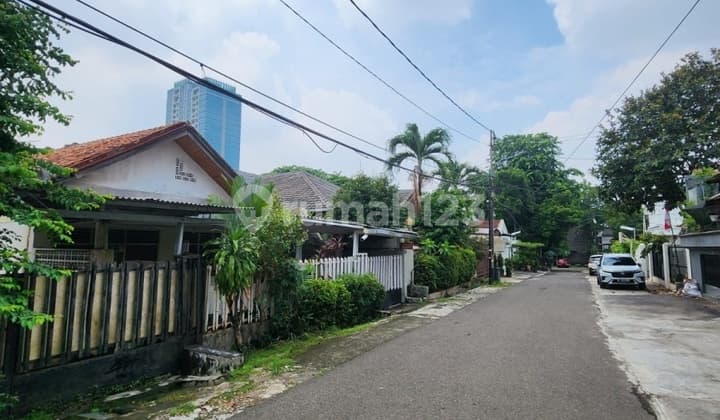 Rumah di Jl Lamandau, Melawai, Jaksel