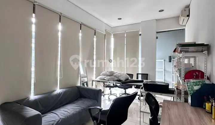 RUMAH BAGUS, MODERN di Jl MARGAGUNA, RADIO DALAM, JAKSEL