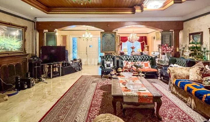 LUXURY HOUSE in PATTIMURA, KEBAYORAN BARU