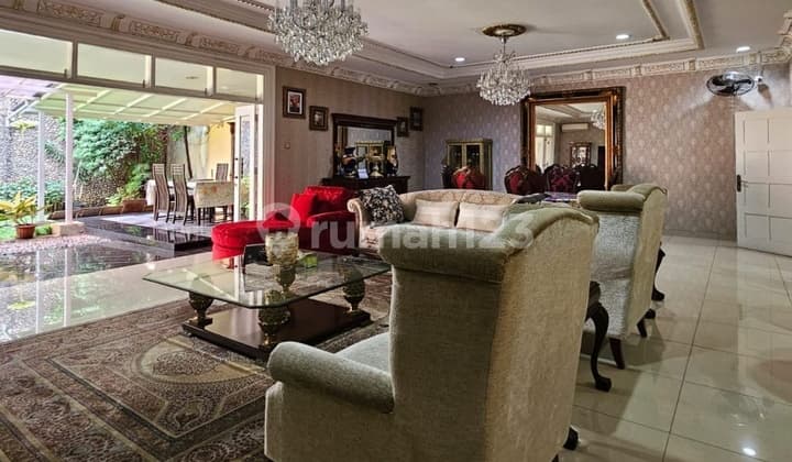 Rumah Bagus di Jl Hangtuah / Kebayoran Baru, Jaksel