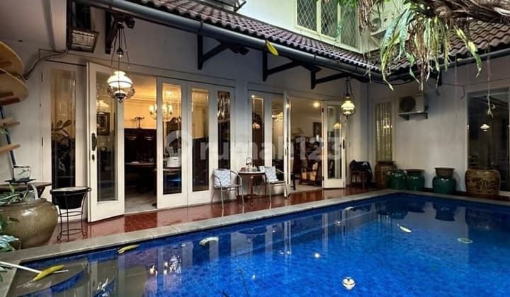 Rumah Strategis di Jl Hang Tuah, Kebayoran Baru, Jaksel