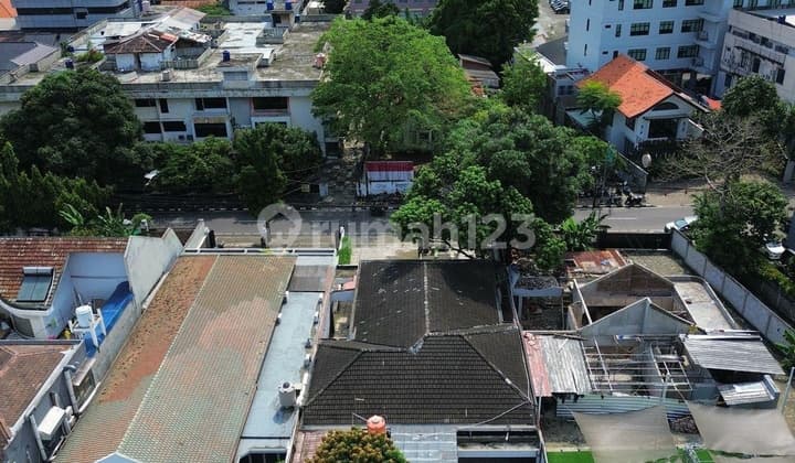 HOUSE in COMMERCIAL ZONE, Cimandiri Street, Cikini, Central Jakarta