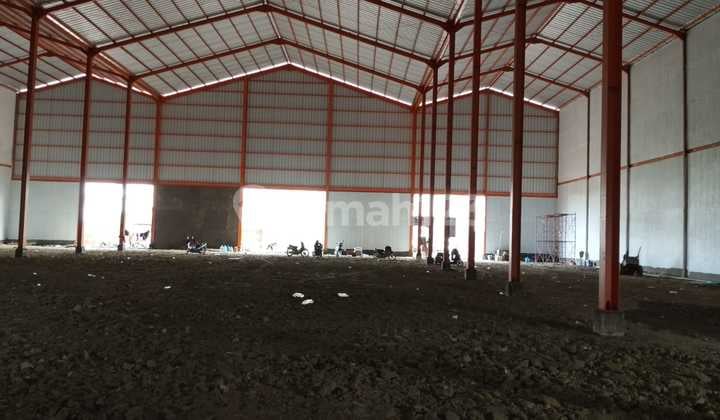 Disewa Gudang di Pergudangan Laksana, Kec. Pakuhaji, Kab. Tangerang LT 2.790 M² LB 2.400 M²
