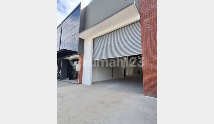 Warehouse for Rent, Land Area 770 m², Building Area 660 m², Legok District. Tangerang Regency.