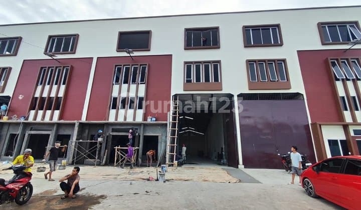 Disewa Gudang di Kampung Melayu Timur, Kec Teluk Naga LB 255