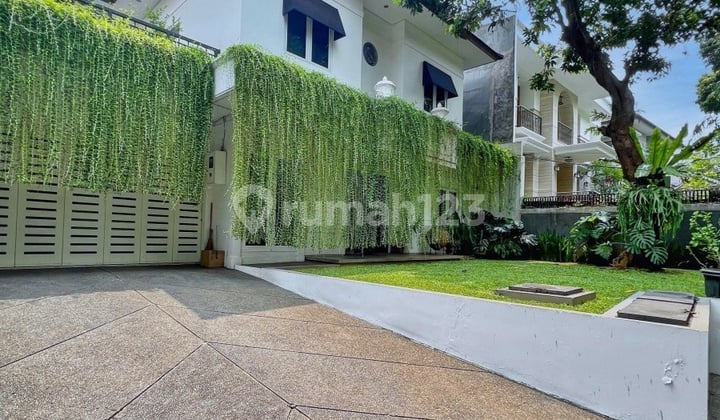 Rumah Bagus di Jl Tirtayasa, Melawai, Kebayoran Baru, Jaksel
