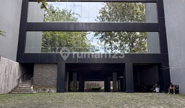 GEDUNG KOMERSIAL SIAP PAKAI di Jl TAMAN KEBON SIRIH, JAKPUS