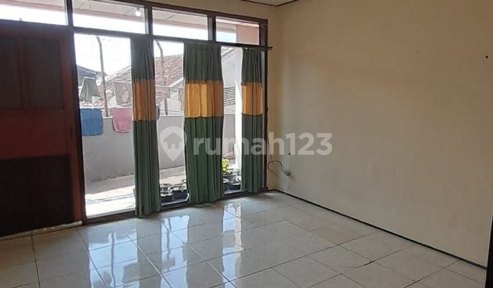 Sewaan sarijadi masuk mobil