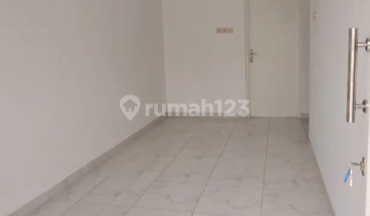 Rumah modern scandinavian dekat exit tol Sawojajar