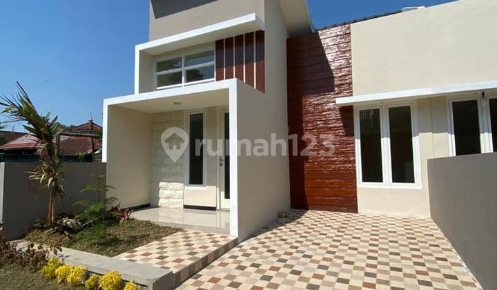 Rumah minimalis modern dekat UMM dan exit tol Karanglo