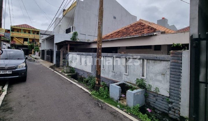 Dijual Rumah Tua Hitung Tanah Pualam Sumur Batu Jakarta Pusat