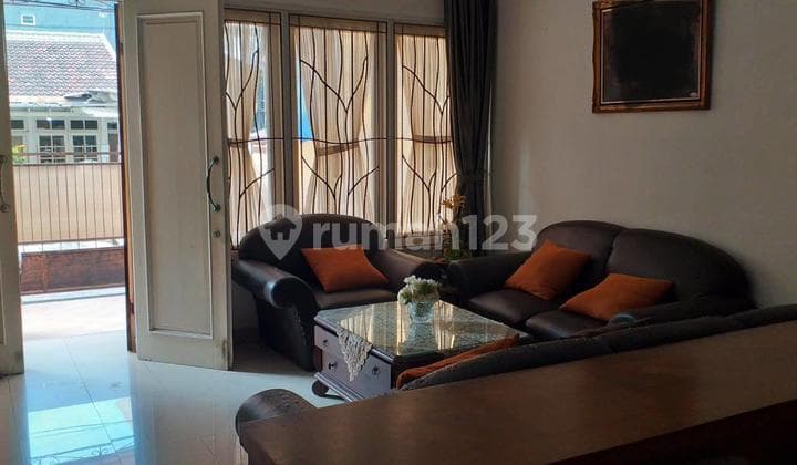 Disewa Rumah 3 Lantai Siap Huni dan Full Furnish di Kelapa Puan Kelapa Gading, Jakarta Utara
