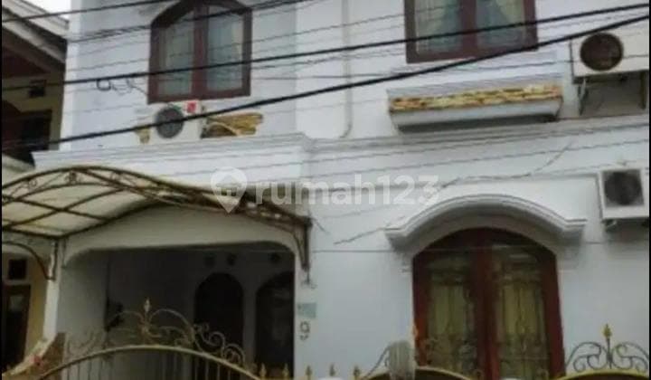 Rumah Semi Furnish Siap Huni di Rawamangun, Jakarta Timur